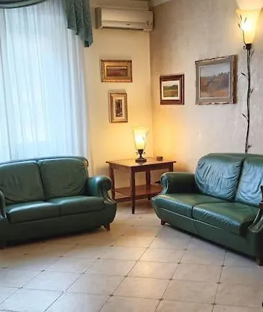 Luma - Careggi Apartment Florenz